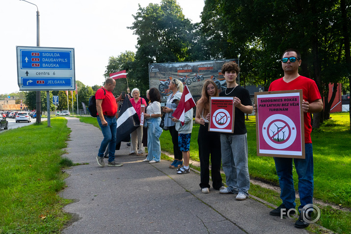 pretvēju ģenerātōru pikets!