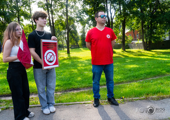 pretvēju ģenerātōru pikets!