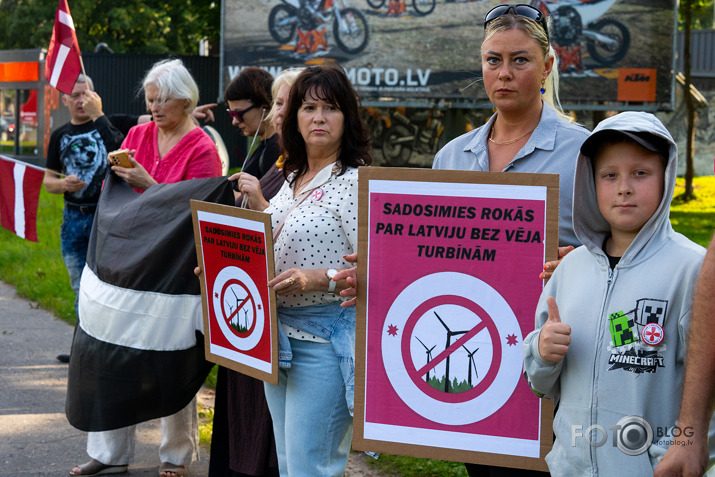 pretvēju ģenerātōru pikets!