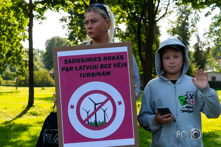 pretvēju ģenerātōru pikets!