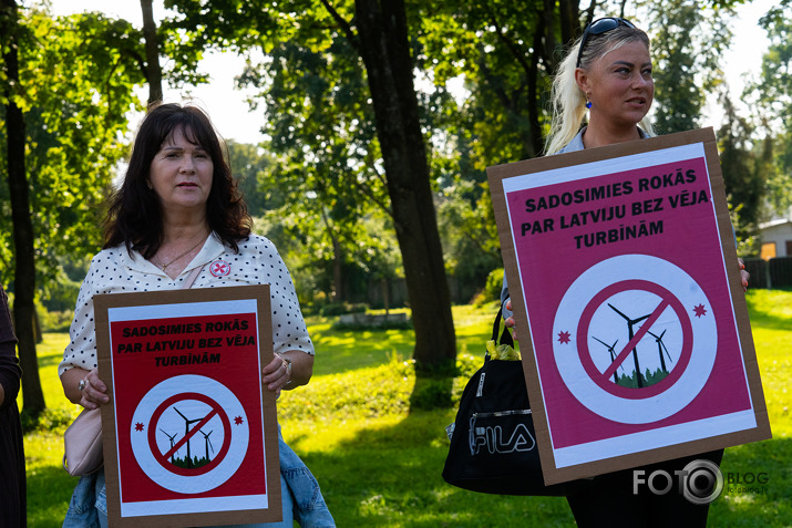 pretvēju ģenerātōru pikets!