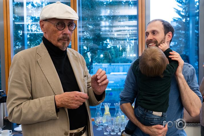 Artūra Dimitera izstāde Rietumu bankas izstāžu zālē