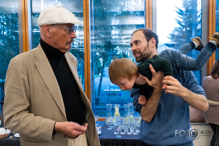 Artūra Dimitera izstāde Rietumu bankas izstāžu zālē