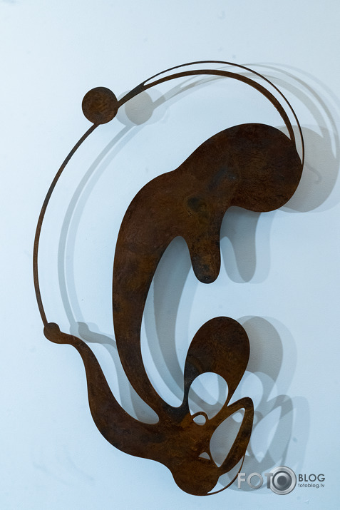 Artūra Dimitera izstāde Rietumu bankas izstāžu zālē