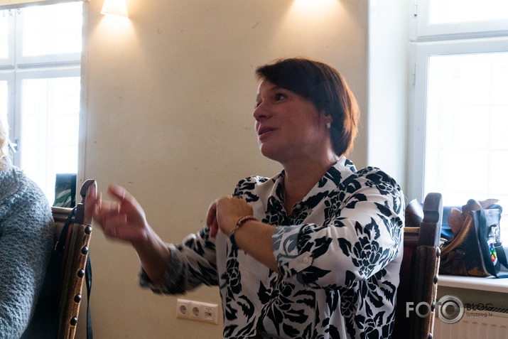 tikšanās ar Austošo Sauli