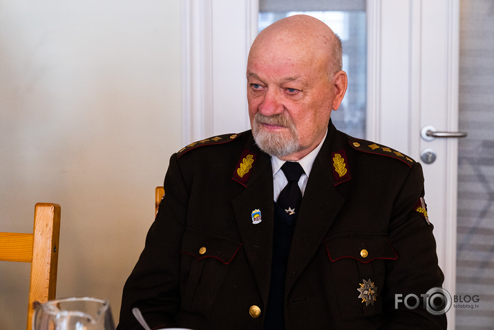 tikšanās ar Austošo Sauli